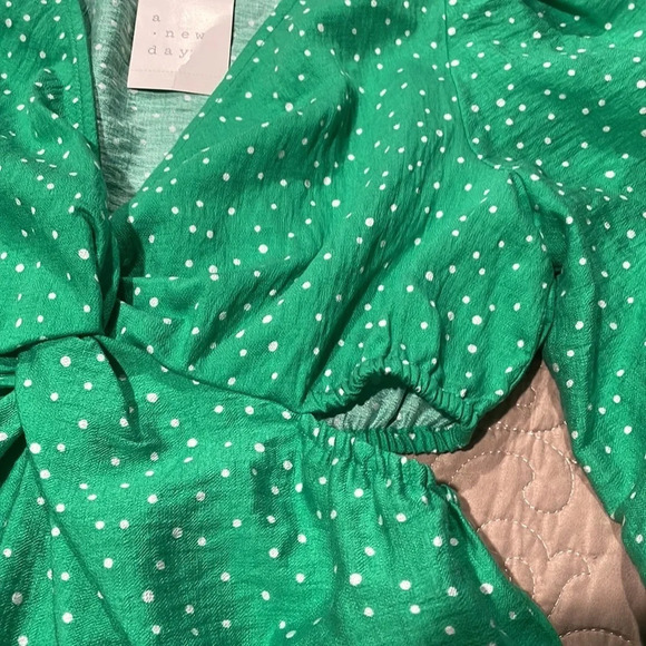 Super Cute Top - Picture 5 of 13